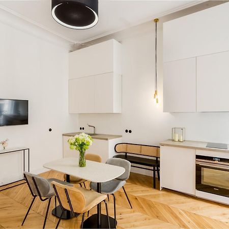 Appartement Echelle Paris Extérieur photo